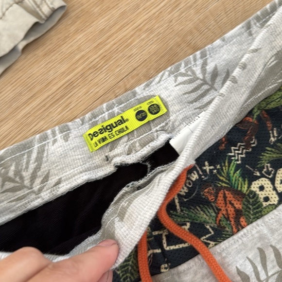 Bundle of 5 Pairs of Shorts - Picture 3 of 6